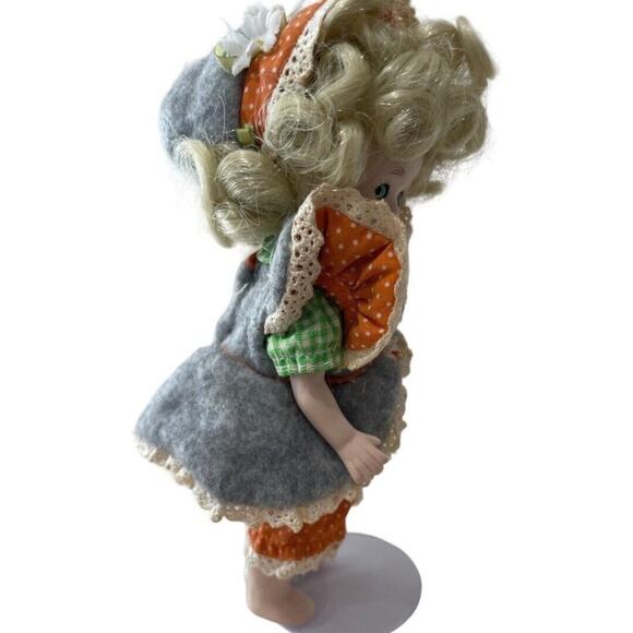 Marie Osmond Porcelain Doll Lucy Goosey Petite Amour - Picture 5 of 7